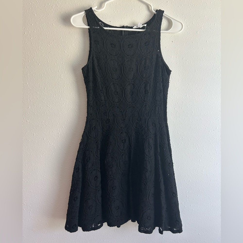 Black Lace Fit & Flare Dress Sz 2/XS Skater Mini Sleeveless Cocktail Party LBD